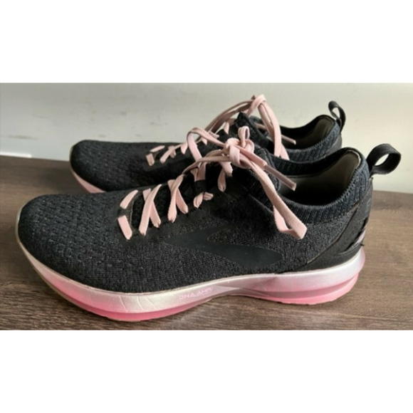 Brooks Levitate Athletic Shoes Black Pink Womens US Size 8.5 - Picture 1 of 8